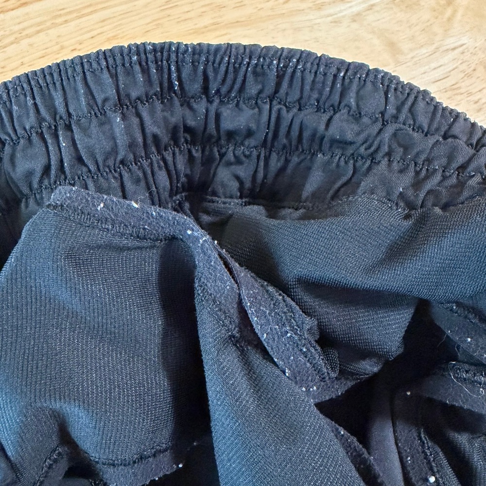 Lululemon Track Attack Short Size 8 Lined Black Running Workout - Picture 6 of 10